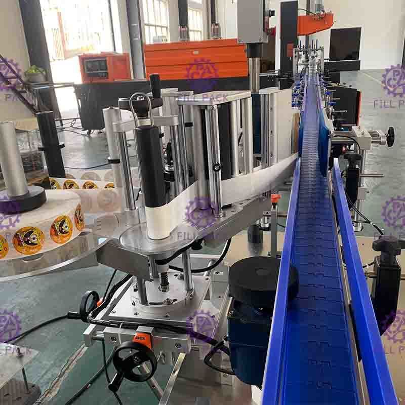 1800bph single side Adhesive labeling machine for small round bottle