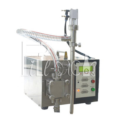 Digital Gear Pump Liquid Oil Filler Machine Desktop 4 Head High Precision