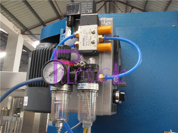 Soft Drink Aluminum Can Filler Machine , Commercial Can Sealing Equipment
