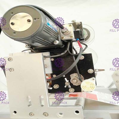 Adhesive Round Bottle Labeling Machine Semi Automatic Bottle Labeler