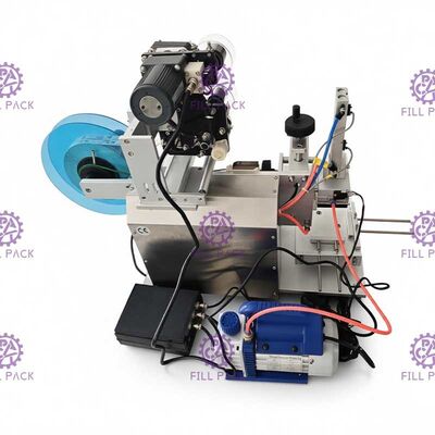 Adhesive Sticker Bottle Labeling Machine 1800BPH Semi Automatic For Square Bottle 3 Sides