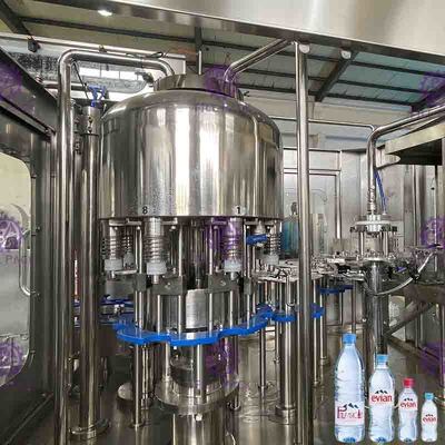 8000BPH Liquid Bottle Filling Machine 3 in 1 Rinsing Filling Capping Machine