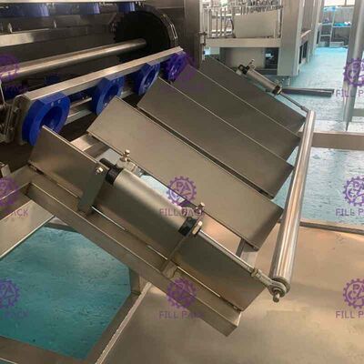 ISO9001 SS304 Mineral Water Bottle Filling Machine Rot Resistant