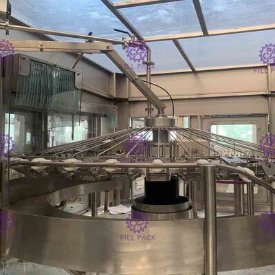 DCGF40-40-12 Carbonated Drink Filling Machine for Plastic screw cap PET bottles