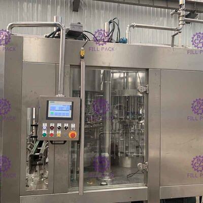 3 In 1 Monobloc Carbonated Drink Filling Capping Machine Plastic Bottle With Screw Cap