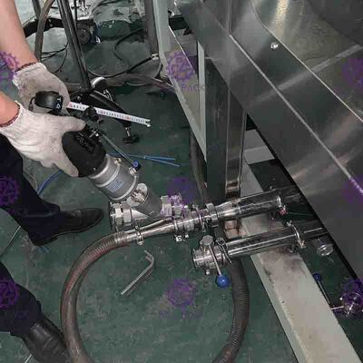 Screw Feeding Type Cola / Soda Can Filling Machine / Canning Machine Plc Control