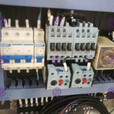 Pure Drinking / Drinkable Water RO/ Reverse Osmosis Purifier Equipment / Plant / Machine / System / Line