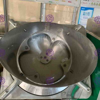 Plastic / PET Screw Cap Bottle Sealing Machine With Stainless Steel And High Speed