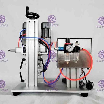 Semi Auto Desktop Pneumatic Screw Capping Machine For Spray Plastic Bottle
