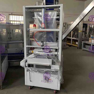 Semi Automatic Shrink Bottle Packing Machine For Small Capacity Plastic Bottle