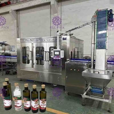 3000BPH Soy Sauce Bottle Filling Machine With Heat Preservation Balance Tank