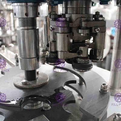 Soft Drink Aluminum Can Filler Machine , Commercial Can Sealing Equipment