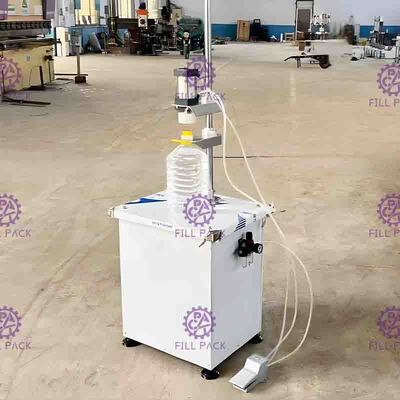 Semi Automatic Pneumatic Bottle Packing Machine for barrels pressing caps