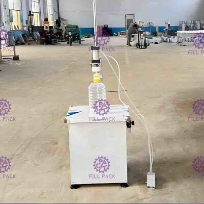 Semi Automatic Pneumatic Bottle Packing Machine for barrels pressing caps
