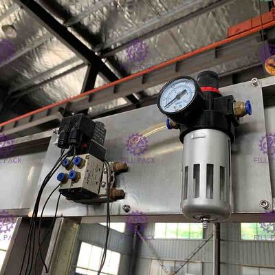 Pneumatic Capping Type Bottled Water Filling Machine With Adhesive Labeling Machine