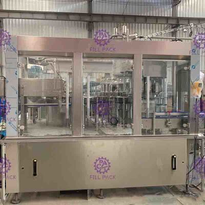 DCGF40-40-12 Carbonated Drink Filling Machine for Plastic screw cap PET bottles