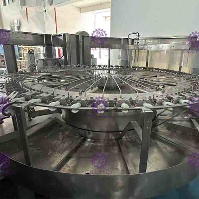 46 Filling Nozzles Semi Automatic Liquid Filling Machine With Vacuum Pump