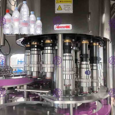 Top Covered Hygeian PET Bottle Water Filling Machine 15000BPH 32 Heads PLC Operation