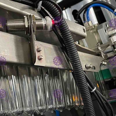 4 Cavity Bottle Blowing Machine