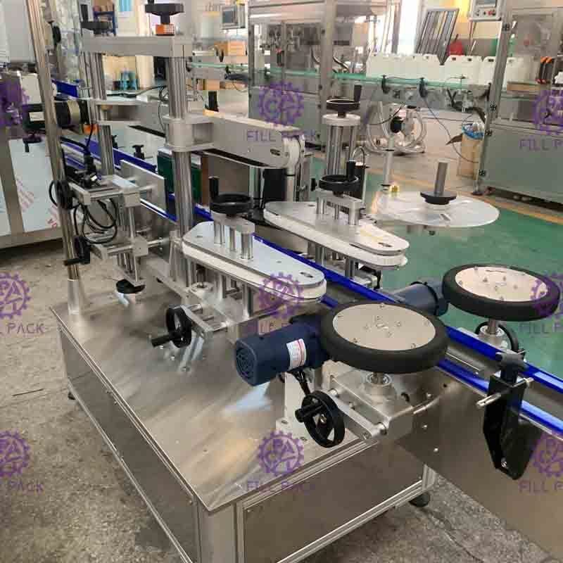 Self Adhesive PET / Plastic Sticker Square Flat Bottle Labeling / Labeler Machine / Equipment / Plant / System