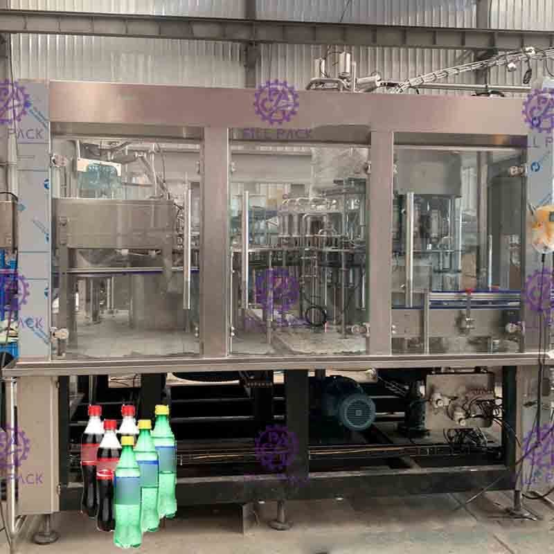DCGF40-40-12 Carbonated Drink Filling Machine for Plastic screw cap PET bottles