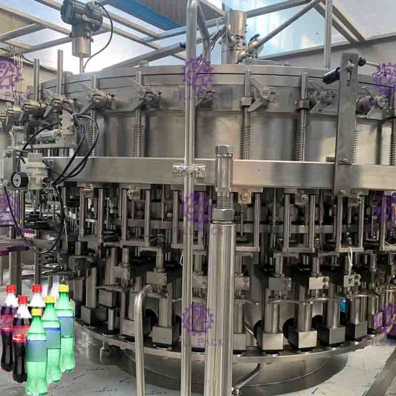 3 In 1 Monobloc Carbonated Drink Filling Capping Machine Plastic Bottle With Screw Cap
