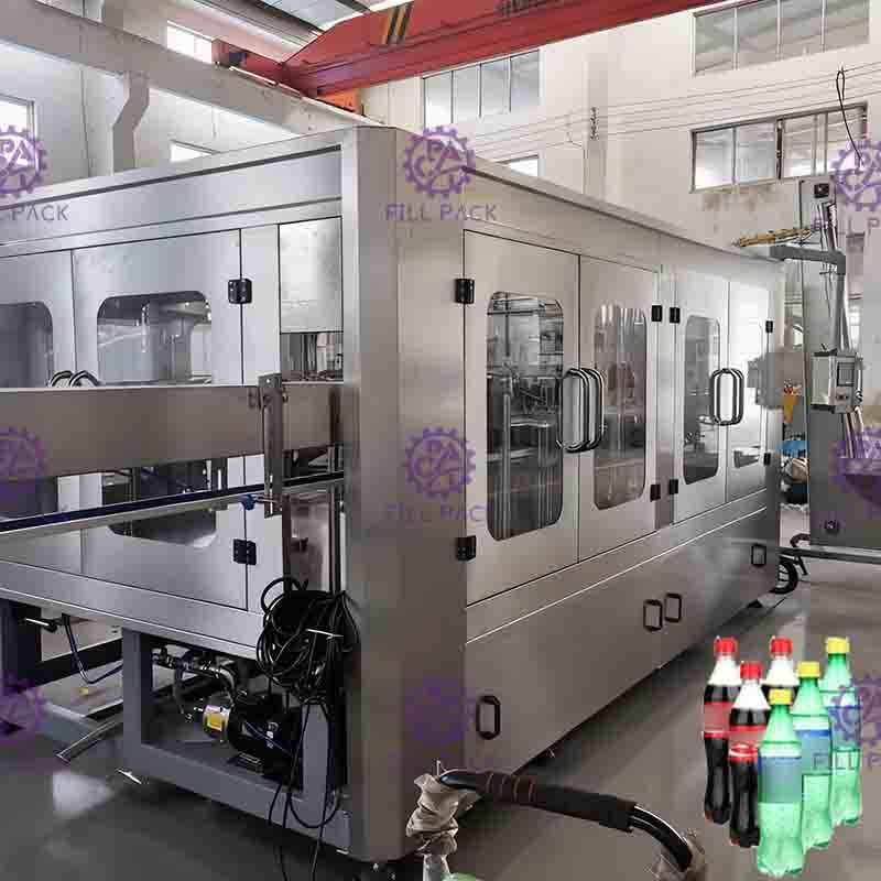 PLC Control 3 in 1 Carbonated Drink Filling Machine For Round 0.3L-2L PET Bottle