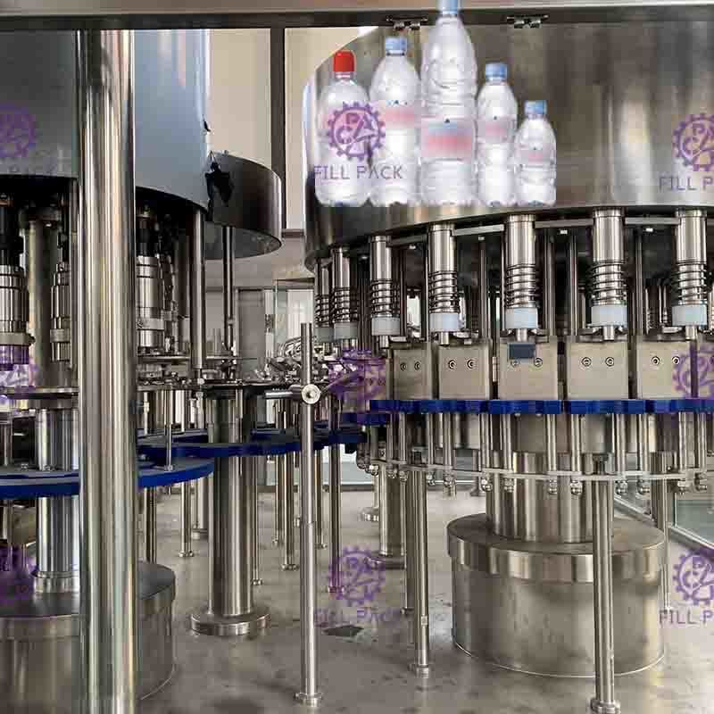 3 In 1 Monoblock Plastic Bottle Filling Machine For Mineral Water 18 Head