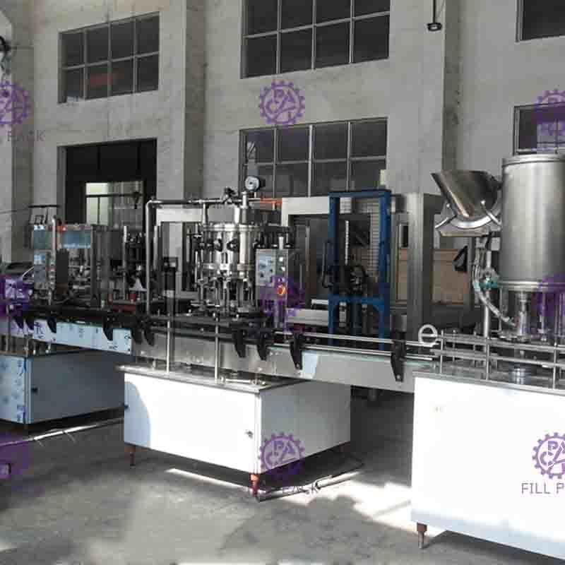 Linear Type Soft Drink Bottling Equipment 0.25L - 2.5L For Plastic Bottle