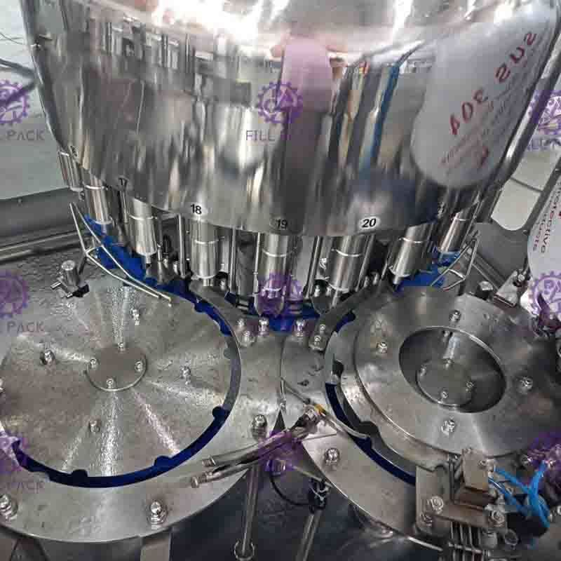 Full Auto Mineral Water Filling Machine 8000 Bottles Per Hour Speed