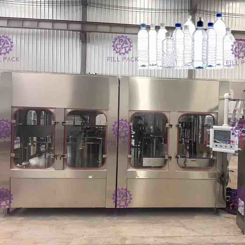 46 Filling Nozzles Semi Automatic Liquid Filling Machine With Vacuum Pump